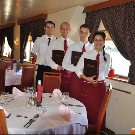 Messecruise Business Hotelship Hotel
